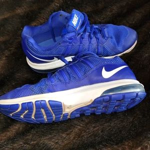 Nike Max Dynasty athletic shoes, size 6.5 Y, blue, sneakers